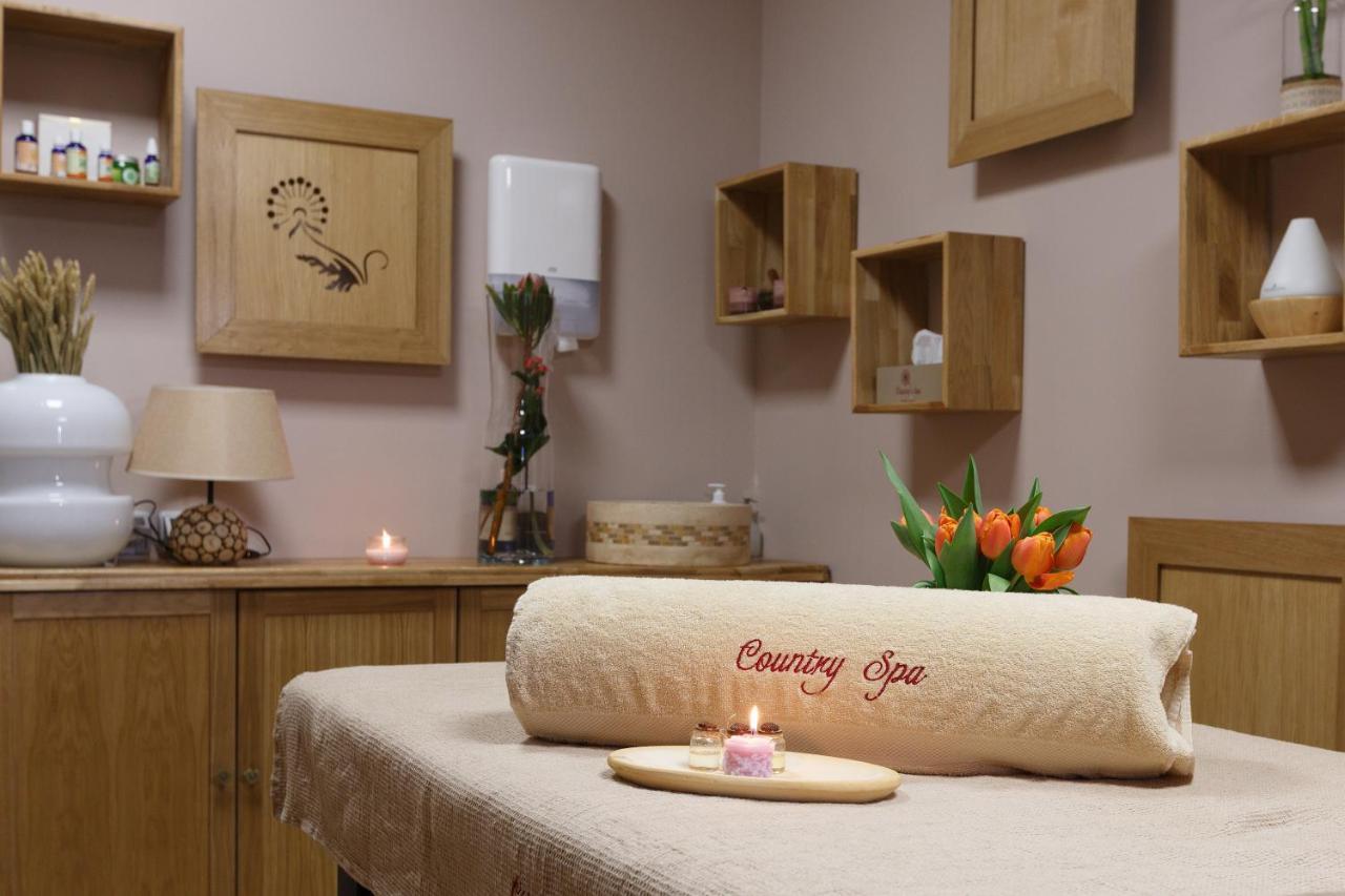 Country Spa Retreat スナゴヴ エクステリア 写真 A spa treatment room