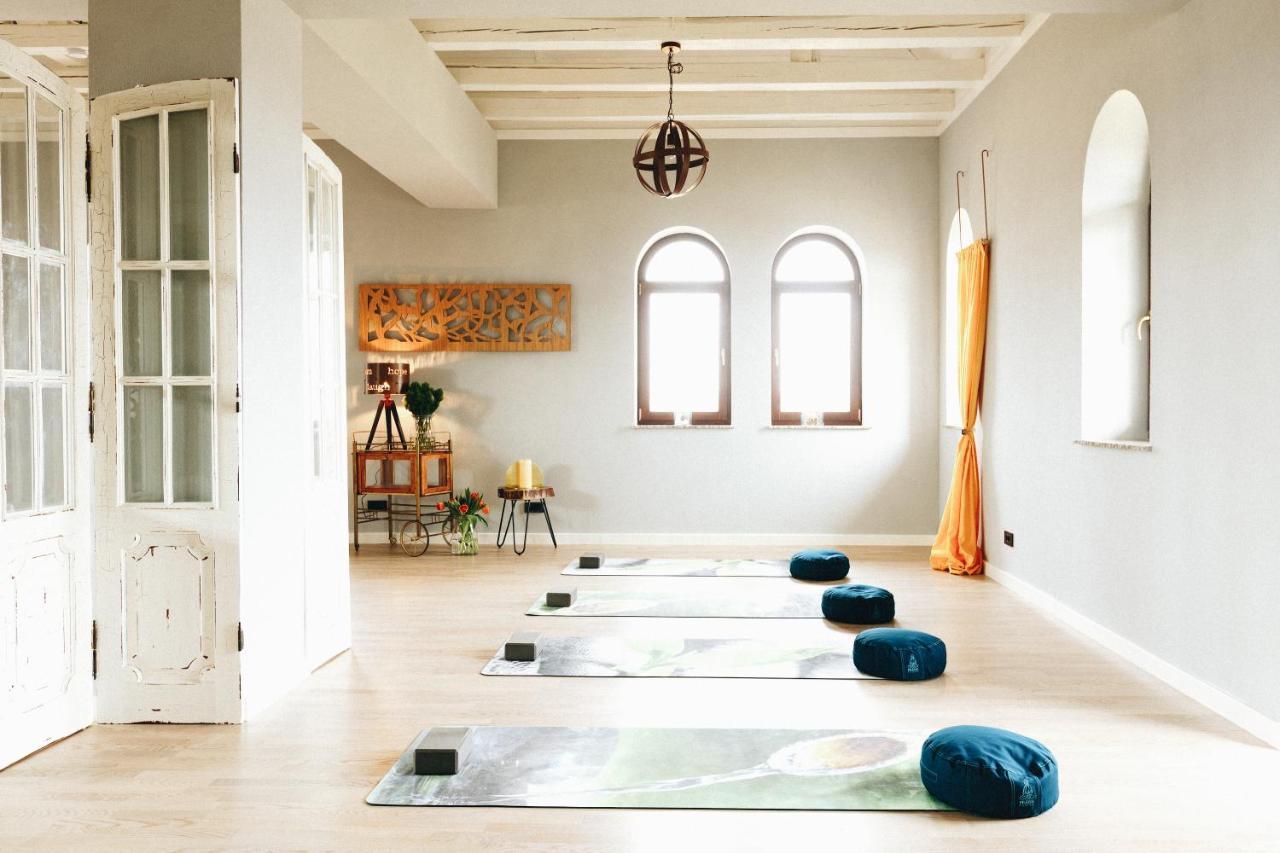 Country Spa Retreat スナゴヴ エクステリア 写真 The Yoga Room at The Lodge at The Grove